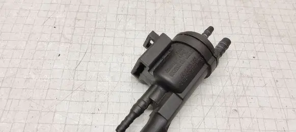 Mercedes-Benz C W203 Vacuum valve 0025401497 48B43625B00