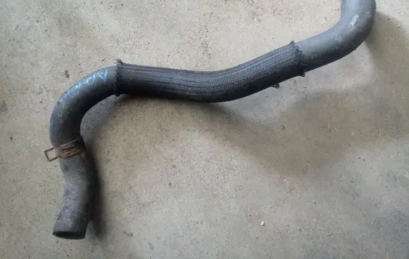 Mitsubishi Outlander Engine coolant pipe/hose