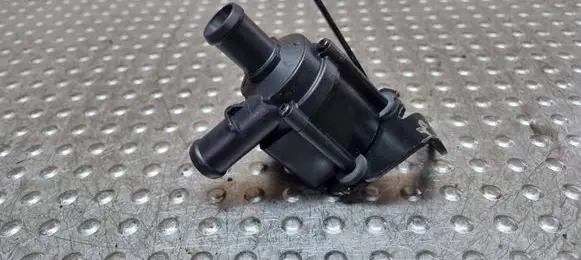 Audi A3 S3 8V Electric auxiliary coolant/water pump 5Q0965561B