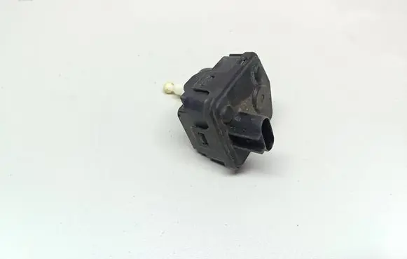 Opel Astra G Headlight level adjustment motor 90492832