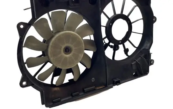 Lexus IS 220D-250-350 Fan set 4227501620