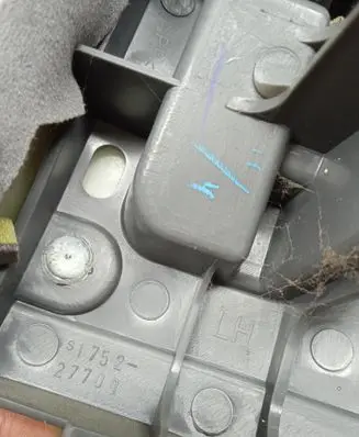 Toyota Prius (XW20) (A) pillar trim S175227700