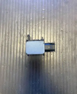 Hyundai Santa Fe Airbag deployment crash/impact sensor 959202B000