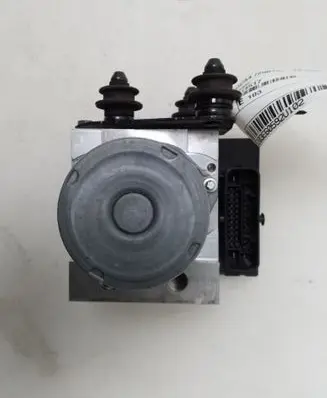 Audi A4 S4 B8 8K ABS Pump 8K0614517