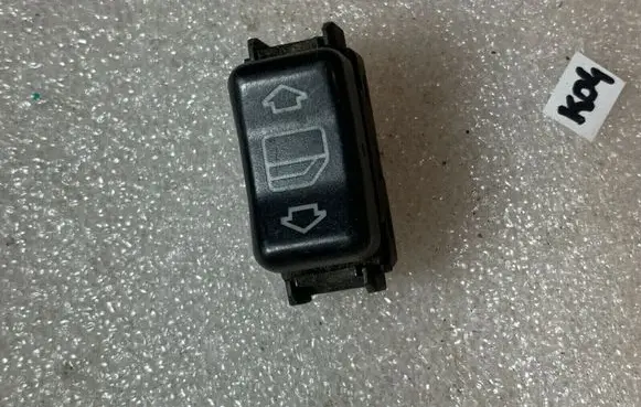 Mercedes-Benz S W140 Electric window control switch A2028205310