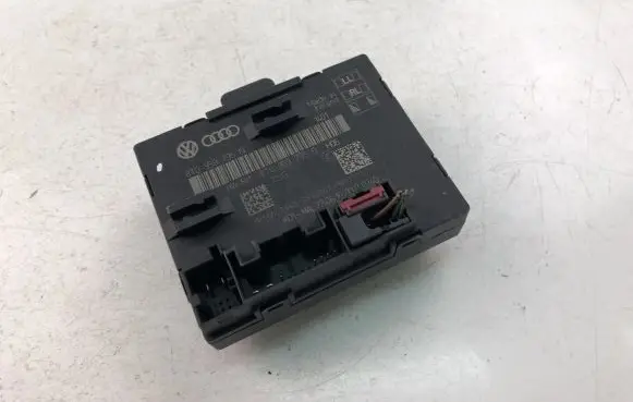 Audi A4 S4 B8 8K Door control unit/module 8T0959795N