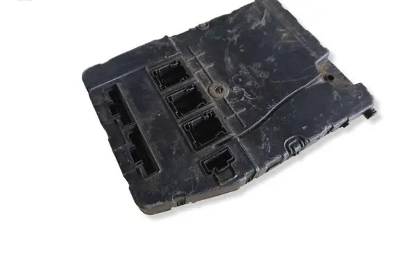 Renault Megane II Fuse module 8200351182