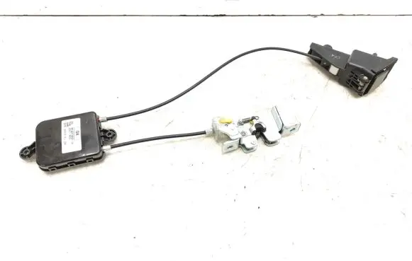 Hyundai Sonata Seat back rest lock catch 893013K200