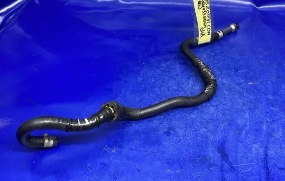 Audi A5 Fuel line pipe 06h133986H