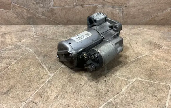 BMW 2 F46 Starter motor 8570848
