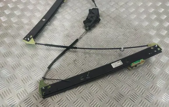 Audi Q5 SQ5 Front door electric window regulator 8R0837461K
