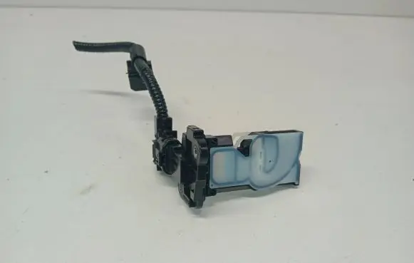 Lexus UX Mass air flow meter 2220424010 AFH70M132 9Y08