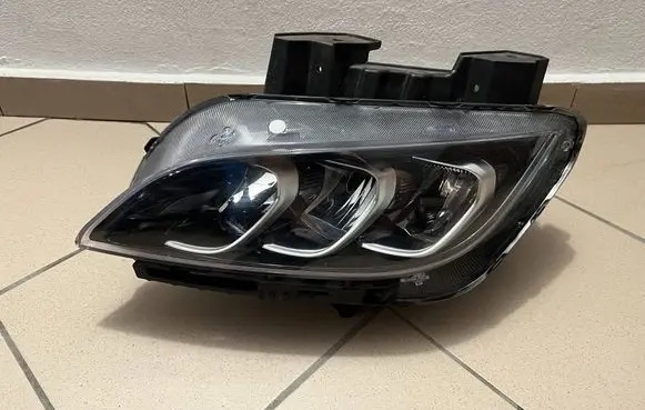 Hyundai Kona I Headlight/headlamp 92101J9600