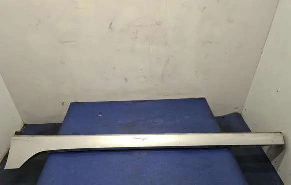 Mazda 6 Front sill (body part) 