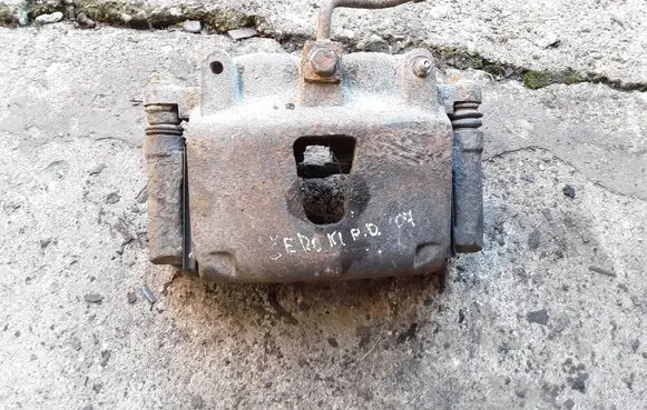 Jeep Grand Cherokee (WK) Front brake caliper NOCODE