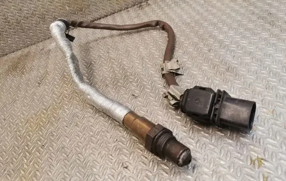 Mercedes-Benz C W205 Lambda probe sensor 0005423100