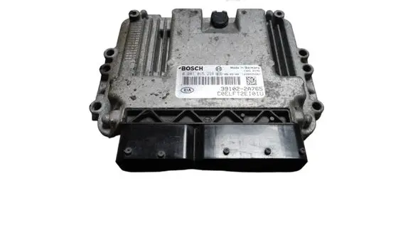 KIA Ceed Engine control unit/module 391022A765 0281015238 1039S25487