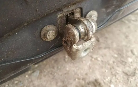 Opel Astra G Rear door check strap stopper