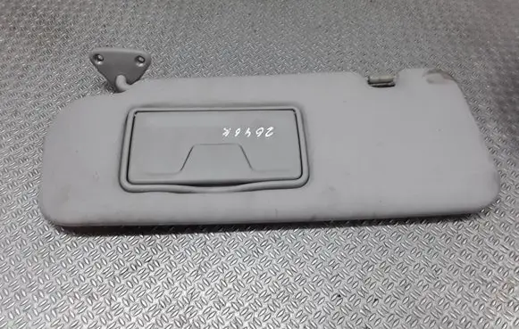 Mitsubishi Grandis Sun visor