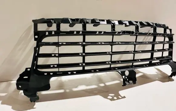 Porsche Cayenne (9Y0 9Y3) Front bumper upper radiator grill 9Y0807683B