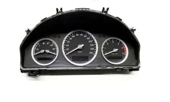 Mercedes-Benz C W204 Speedometer (instrument cluster) A2045405848 A2045401811