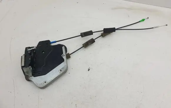 Lexus IS 220D-250-350 Rear door lock 7I1500
