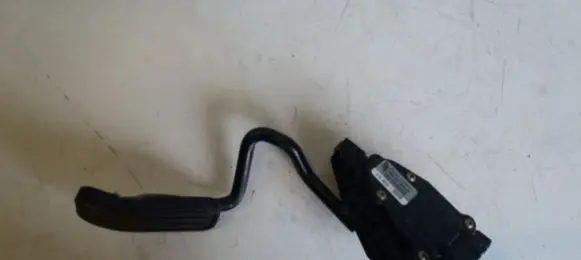 Ford Galaxy Accelerator throttle pedal 7M4721603B YM219F836GA