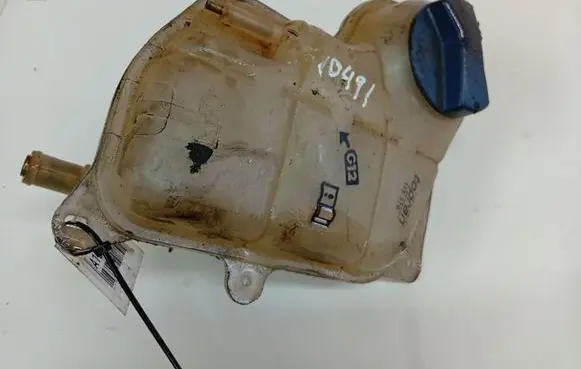 Nissan Almera Tino Coolant expansion tank/reservoir 