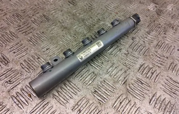 Renault Trafic III (X82) Fuel main line pipe 175210542R 1612500445299