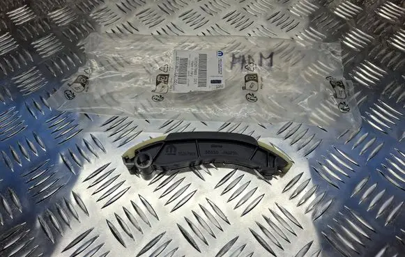 Jeep Renegade Slide rail for timing chain 55267969 68358677AA
