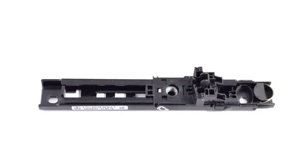Mercedes-Benz S W221 Seat belt height adjuster A2218600888