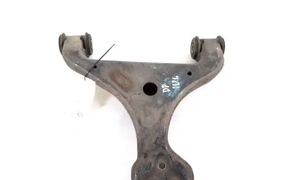 Mercedes-Benz Vito Viano W639 Front lower control arm/wishbone A6393300510