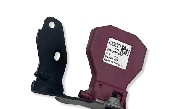 Audi A4 S4 B9 8W Bluetooth antenna 920391022 8W0035525A 4M0035507