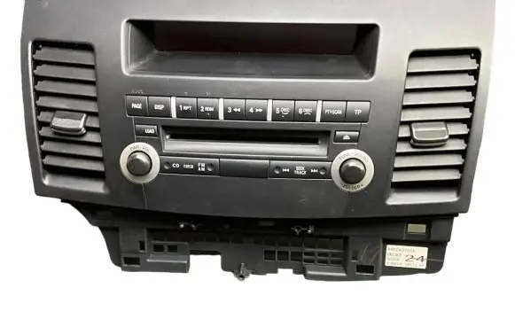Mitsubishi Lancer X Radio/CD/DVD/GPS head unit 8002A378XA 3857259