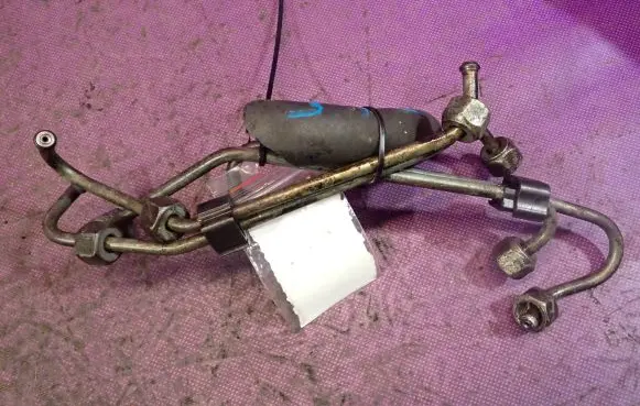 Audi A3 S3 8L Fuel injector supply line/pipe 