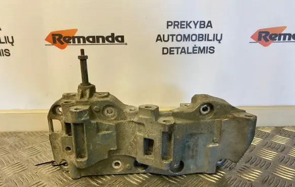 Generator/alternator bracket