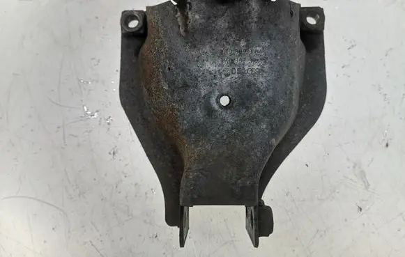 Audi A4 S4 B8 8K Engine mounting bracket 8K0399378S 8K0399378T