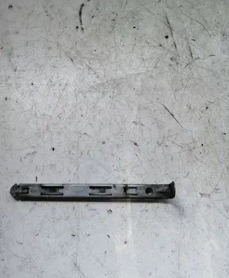 Volvo XC90 Headlight/headlamp mounting bracket 8637181