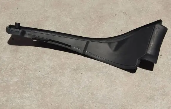 Fender end trim
