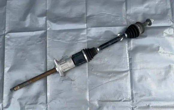 Alfa Romeo Giulia Front driveshaft