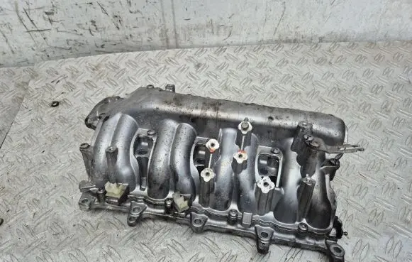 Opel Astra J Intake manifold 700997160 8973858235