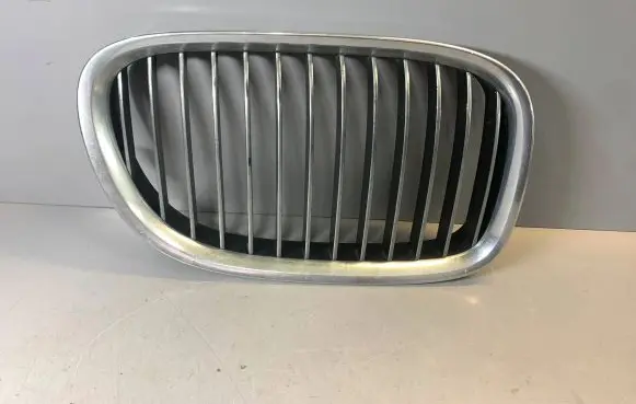 BMW 7 F01 F02 F03 F04 Front grill 7184152 51117184152