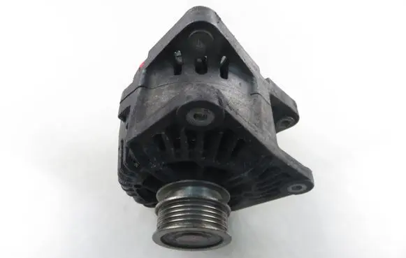 Renault Megane II Generator/alternator TG11C011 8200100907