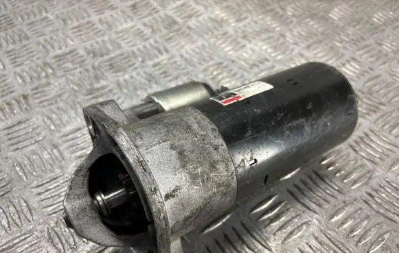 Volvo V70 Starter motor 673677 0001109264 DRS8911