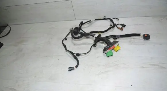 Peugeot 2008 I Front door wiring loom 9805742180
