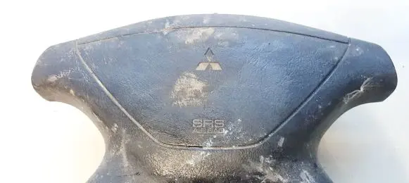 Mitsubishi Galant Steering wheel airbag