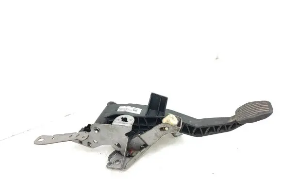 Ford Focus Clutch pedal BV617B633GC 11871M03