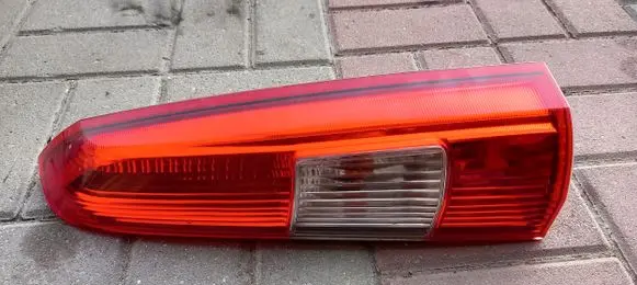 Volvo XC70 Rear/tail lights