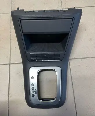Volkswagen Tiguan Center console 5N1863476A