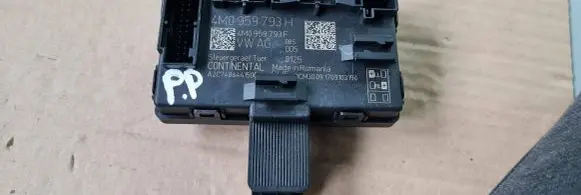 Audi A5 Door control unit/module 4M0959793F 4M0959793H A2C74864415